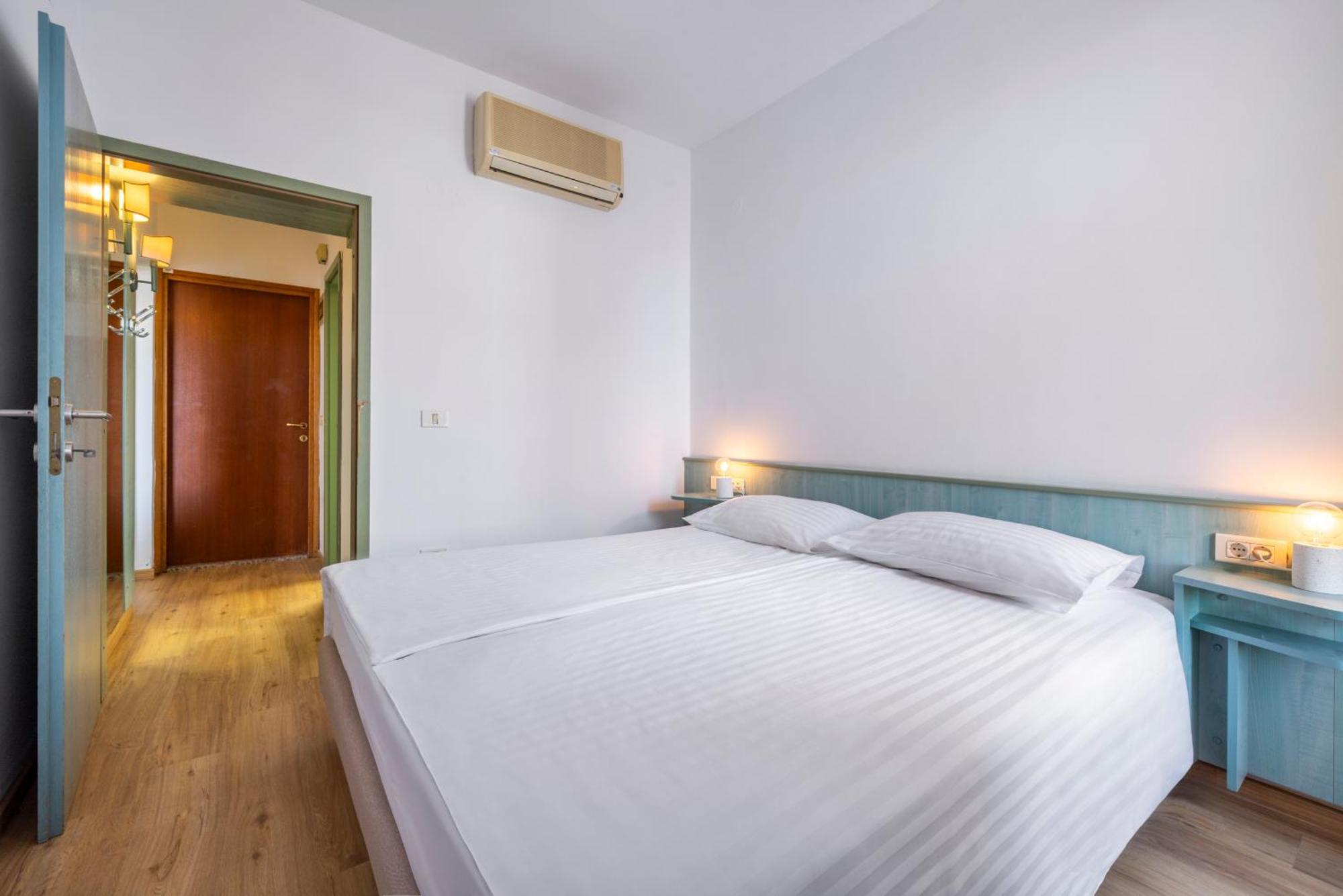 Barka Apartment